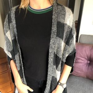 Throw banana republic